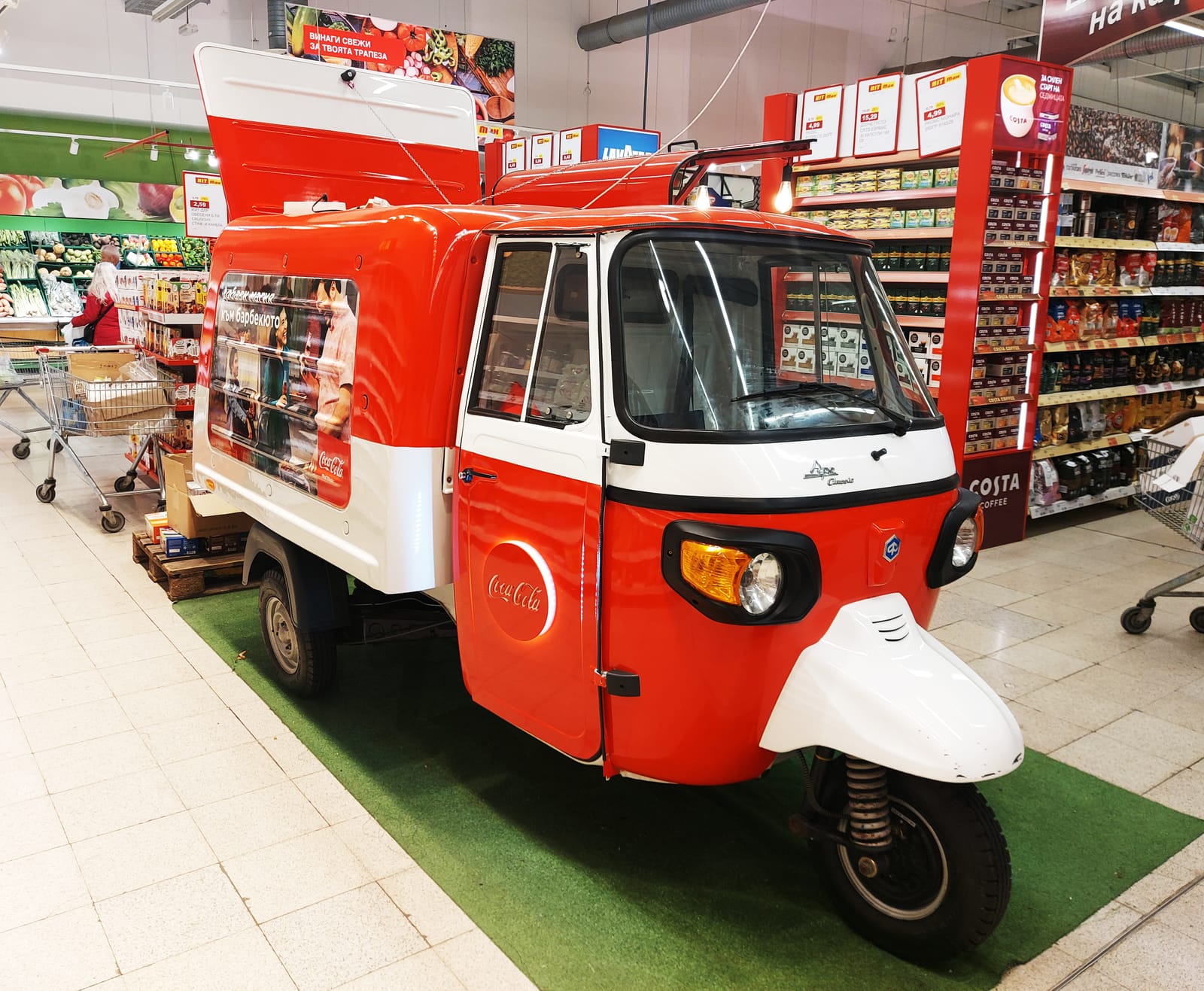 In-store display at SLGA